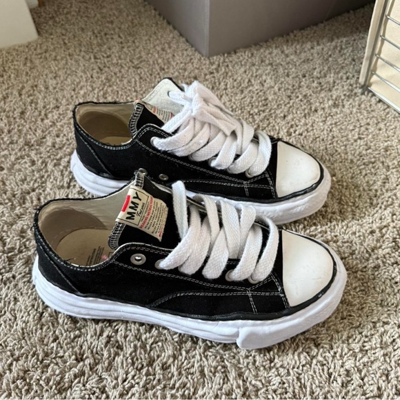 MMY Sneakers - Picture 5 of 5